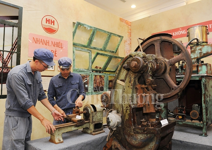 60 năm Văn phòng phẩm Hồng Hà: Thương hiệu quốc gia hướng tới thị trường quốc tế 60 nam van pho ng pha m ho ng ha thuong hie u quo c gia huo ng to i thi truo ng quo c te