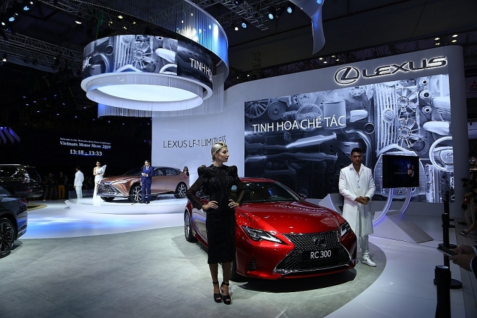 kie t ta c xe sang va tinh hoa che ta c cu a lexus ta i trie n la m o to