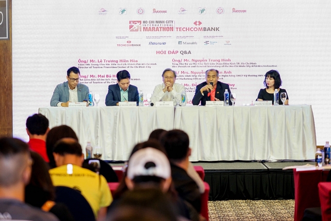 giai marathon quoc te tp ho chi minh techcombank 2018