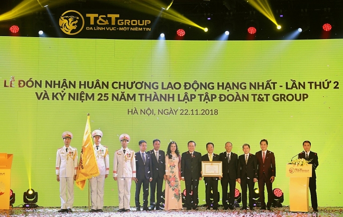 tap doan tt don nhan huan chuong lao dong hang nhat va thay doi nhan dien thuong hieu