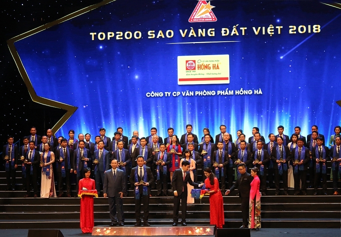 cong ty co phan van phong pham hong ha dat giai thuong sao vang dat viet 2018