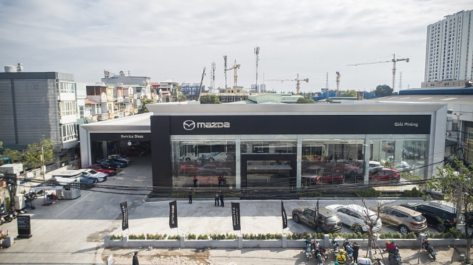 showroom mazda giai phong them mot dia chi cho tin do xe mazda tai ha noi