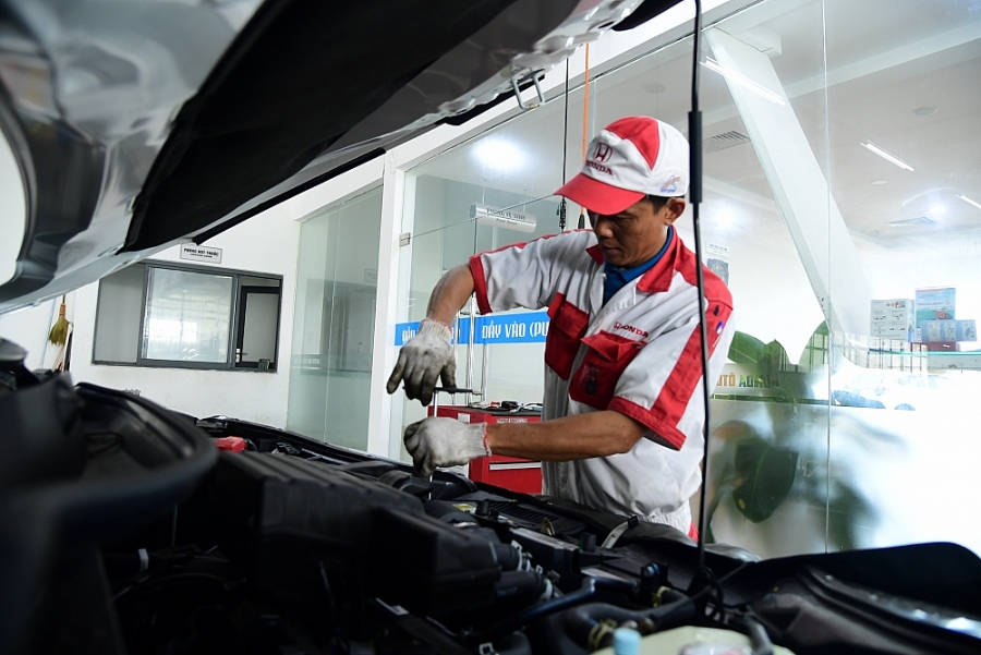 Giảm lãi suất, cơ cấu nợ: Ngân hàng đồng hành cùng doanh nghiệp vượt khủng hoảng