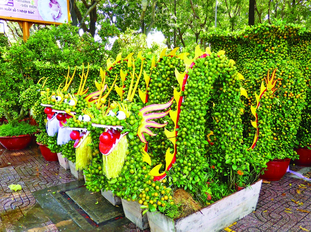 linh vat hoa kieng sac tham ngay xuan