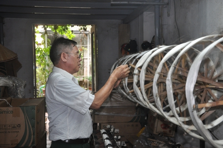 nguoi giu lua cho lua van phuc