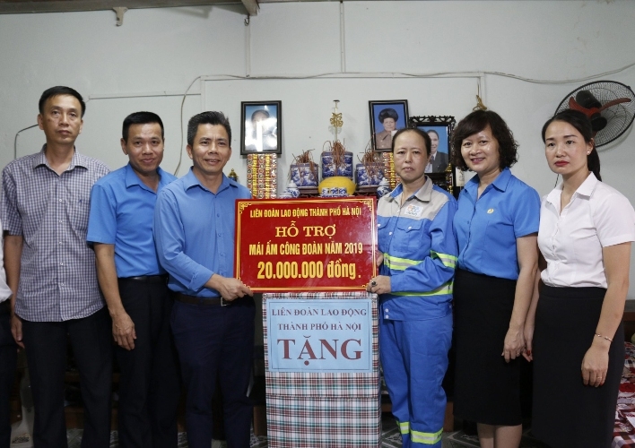 Liên đoàn Lao động TP. Hà Nội: Hiện thực hóa 633 mái ấm công đoàn lien doan lao dong tp ha noi hien thuc hoa 633 mai am cong doan
