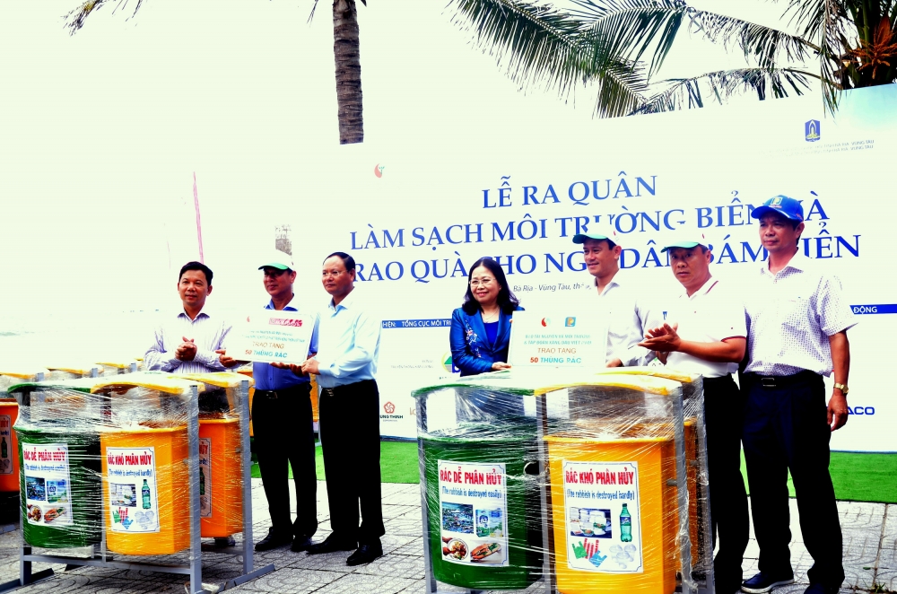 pv gas huong ung chien dich lam cho the gioi sach hon