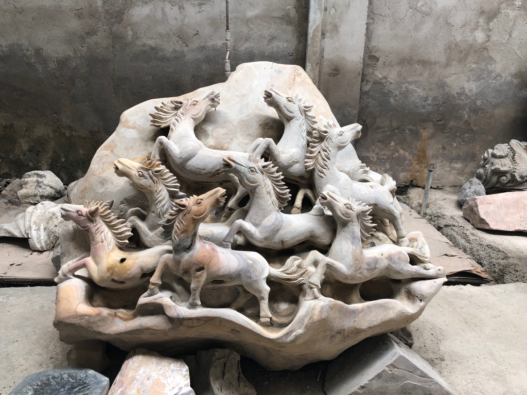 Nghệ nhân Nguyễn Văn Minh: Người thổi hồn cho đá nghe nhan nguyen van minh nguoi thoi hon cho da