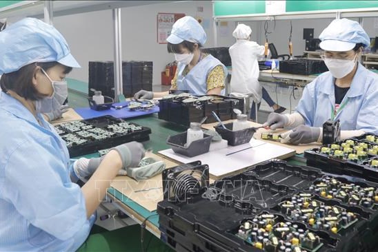 Phục vụ tiêu dùng cuối năm, doanh nghiệp sản xuất công nghiệp tăng tốc Phục vụ tiêu dùng cuối năm, doanh nghiệp sản xuất công nghiệp tăng tốc