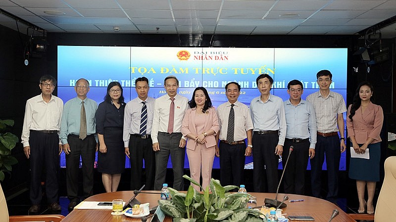 Hoàn thiện khuôn khổ pháp lý cho ngành Dầu khí Hoàn thiện khuôn khổ pháp lý cho ngành Dầu khí