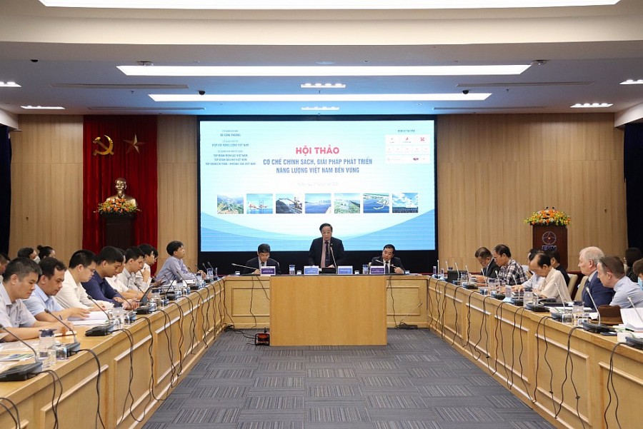 Cần có chính sách tổng thể để phát triển năng lượng Việt Nam bền vững Cần có chính sách tổng thể để phát triển năng lượng Việt Nam bền vững