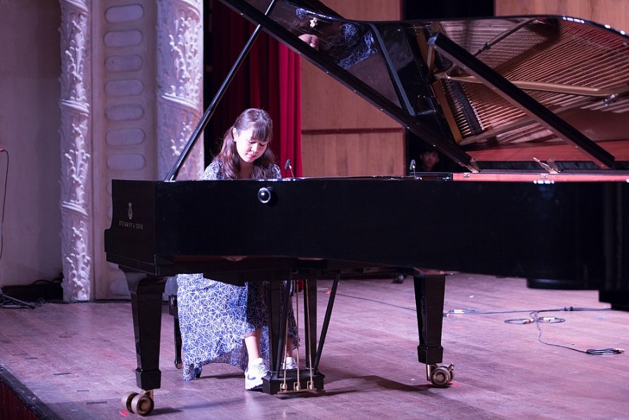 Chương trình  hòa nhạc “Như những người bạn - sống cùng âm nhạc” Chương trình  hòa nhạc “Như những người bạn   sống cùng âm nhạc”