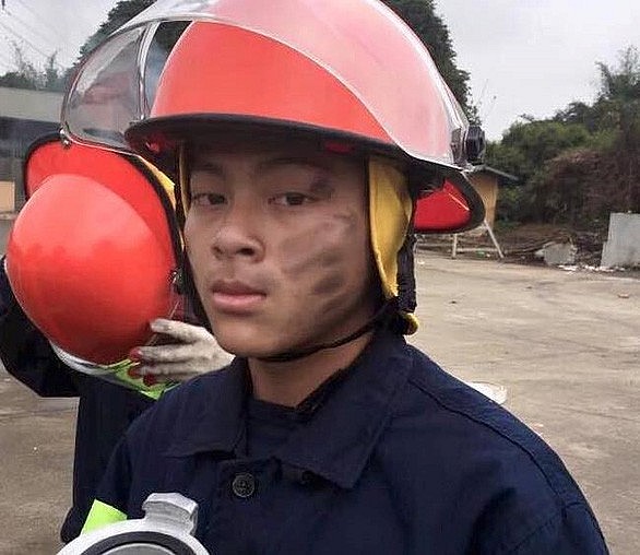 Niềm tự hào phía sau những hi sinh