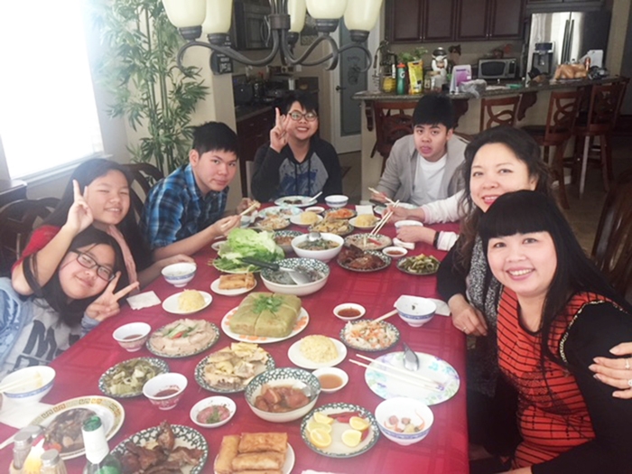 o nuoc ngoai nho ve tet viet