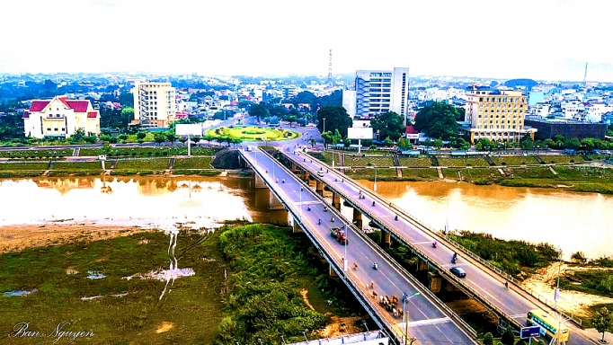 tay nguyen duong toi mua xuan