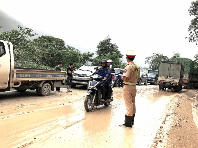 lao cai phan dau giam toi thieu 5 tai nan giao thong