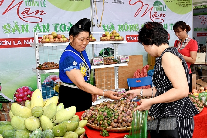 Mận và nông sản an toàn tỉnh Sơn La man va nong san an toan tinh son la