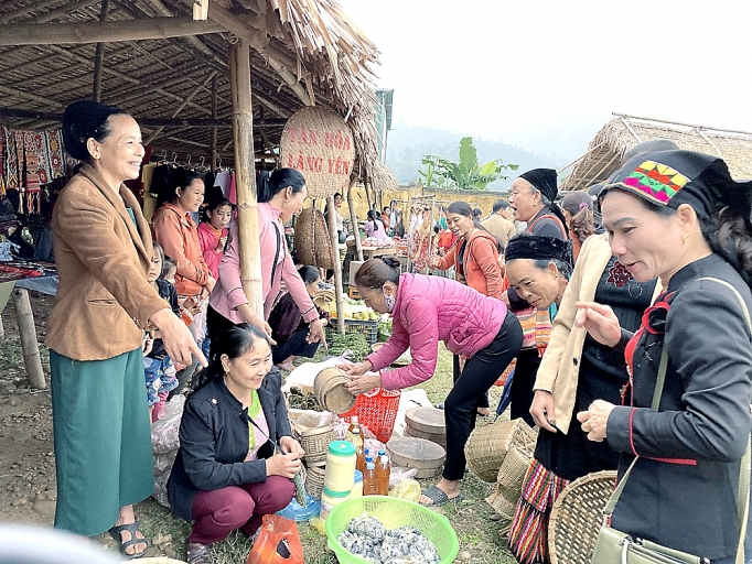 xay dung cho o vung cao nghe an con nhieu kho khan