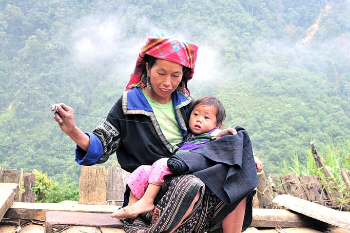 Suy dinh dưỡng: Vấn đề nghiêm trọng trong nhóm DTTS suy dinh duong van de nghiem trong trong nhom dtts