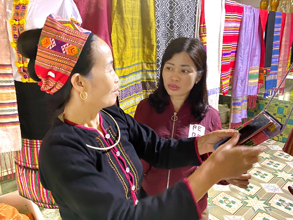 Phát triển du lịch cộng đồng miền Tây xứ Nghệ phat trien du lich cong dong mien tay xu nghe