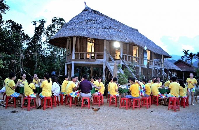 mo hinh du lich homestay o huyen vung cao a luoi