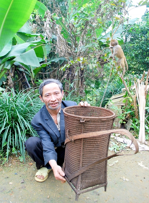 Gùi trong đời sống người Cơ Tu gui trong doi song nguoi co tu