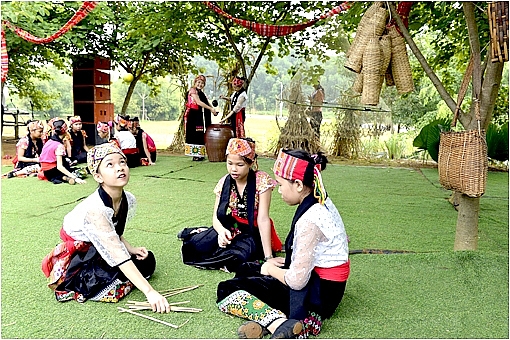 khuc hat dong dao