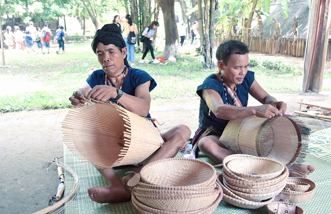 sac mau van hoa gia lai 125673