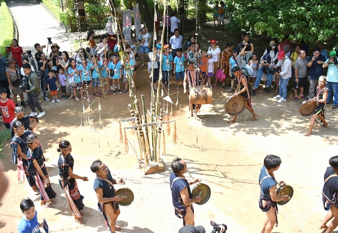 sac mau van hoa gia lai 125673