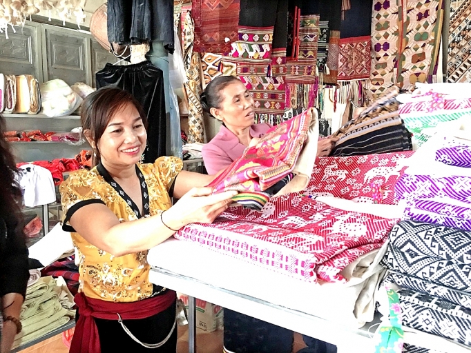 Xây dựng thương hiệu cho làng nghề truyền thống xay dung thuong hieu cho lang nghe truyen thong