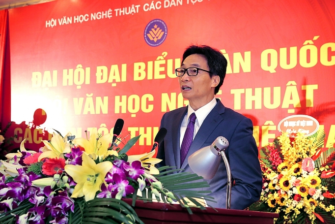 phat huy suc manh sang tao cua van nghe si dtts