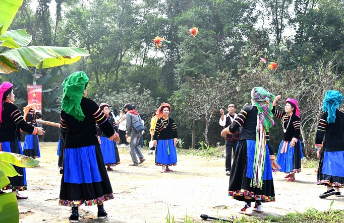 le cung than rung cua nguoi pu peo