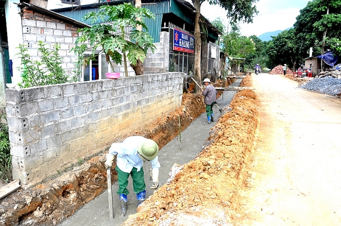 125 xa hoan thanh chuong trinh 135