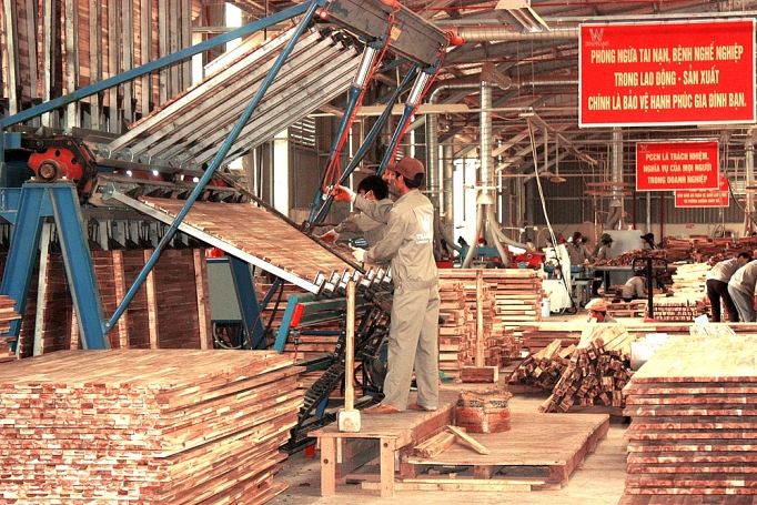 Trung du và miền núi Bắc bộ: Hạ tầng là động lực phát triển kinh tế ha tang la dong luc phat trien kinh te