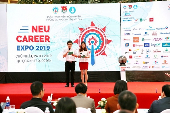 Cơ hội việc làm với Piacom co hoi viec lam voi piacom