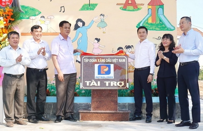 Phú Yên: Petrolimex hỗ trợ 5 tỷ đồng xây trường mầm non phu yen petrolimex ho tro 5 ty dong xay truong mam non