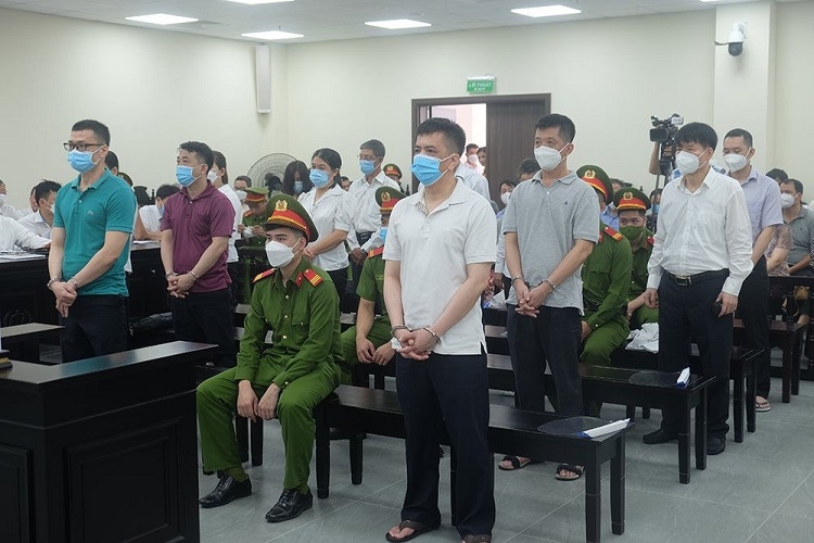 Các bị cáo tại phiên tòa Các bị cáo tại phiên tòa