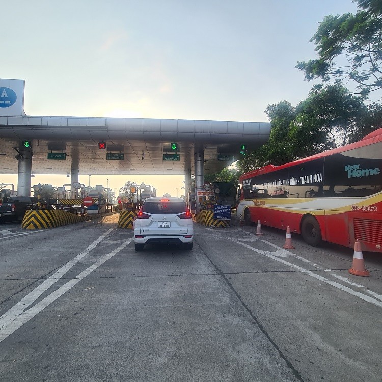 Trạm thu phí cao tốc Nội Bài-Lào Cai Trạm thu phí cao tốc Nội Bài-Lào Cai