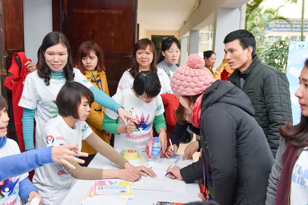 Ngày bệnh hiếm 2016: Chung tay giúp đỡ bệnh nhi mắc bệnh hiếm Ngày bệnh hiếm 2016: Chung tay giúp đỡ bệnh nhi mắc bệnh hiếm