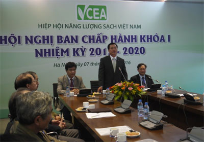 Thúc đẩy phát triển năng lượng sạch