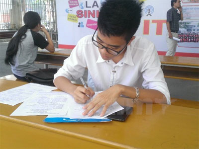 Bộ Giáo dục và Đào tạo điều chỉnh lịch xét tuyển đại học, cao đẳng Bộ Giáo dục và Đào tạo điều chỉnh lịch xét tuyển đại học, cao đẳng