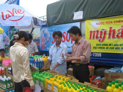 Yên Bái: Khuyến khích người Việt Nam dùng hàng Việt Nam Yên Bái: Khuyến khích người Việt Nam dùng hàng Việt Nam