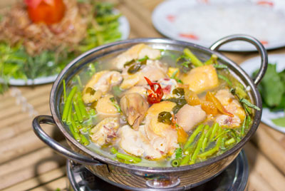 Lẩu Quán Gà Đi Bộ - món ngon Bình Thuận