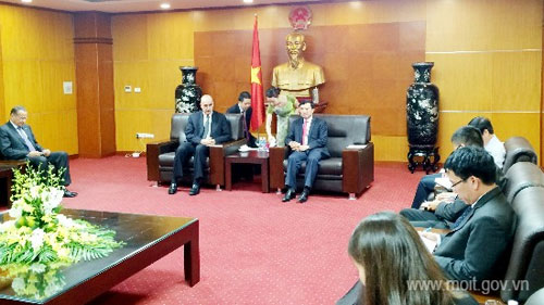 Sẵn sàng hỗ trợ để Dự án Lọc hóa dầu Nghi Sơn triển khai đúng tiến độ Sẵn sàng hỗ trợ để Dự án Lọc hóa dầu Nghi Sơn triển khai đúng tiến độ