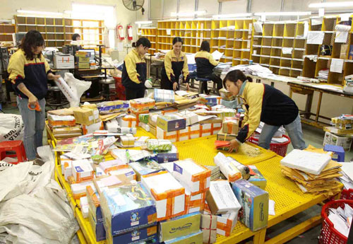 Thương mại điện tử: Cơ hội cho doanh nghiệp chuyển phát      