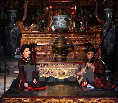 Hoàng thành Thăng Long rộn rã đêm khai mạc “Ký ức Hà Nội”