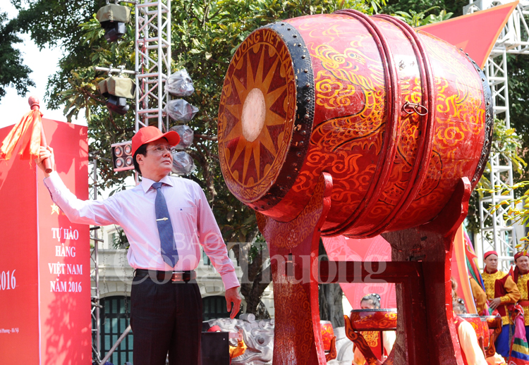 Khai mạc Chương trình nhận diện hàng Việt Nam 2016