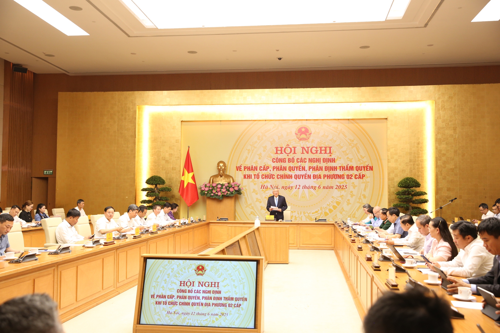 Tạo cơ sở pháp lý đầy đủ, minh bạch để vận hành chính quyền 2 cấp thông suốt, ổn định