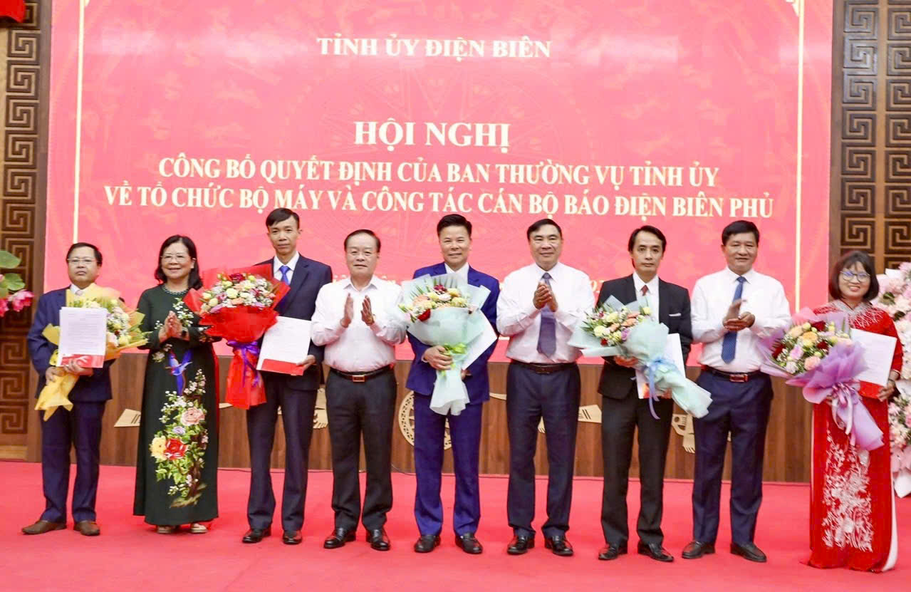 Điện Biên: Tôn vinh những người cầm bút