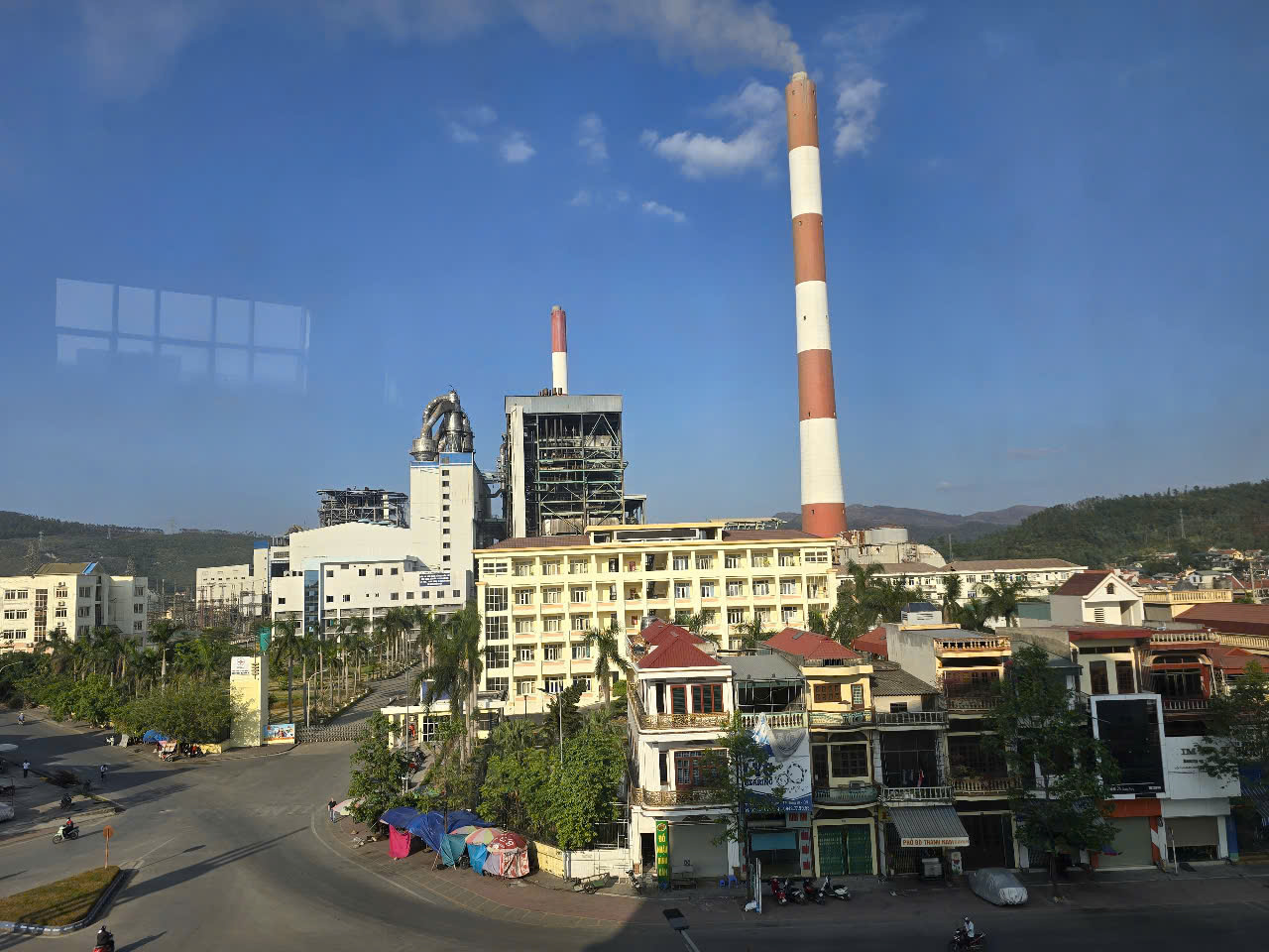 Công ty Nhiệt điện Uông Bí tăng tốc sản xuất, giữ vững an toàn và môi trường